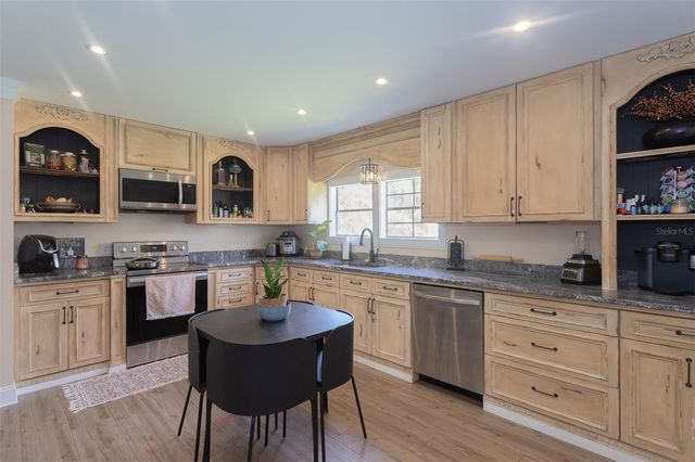 6965 NE 137TH PLACE, Citra, FL 32113