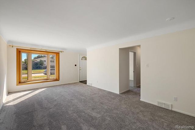 8628 Strom Drive, Sterling Heights, MI 48314