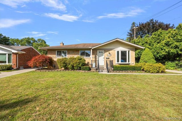 8628 Strom Drive, Sterling Heights, MI 48314