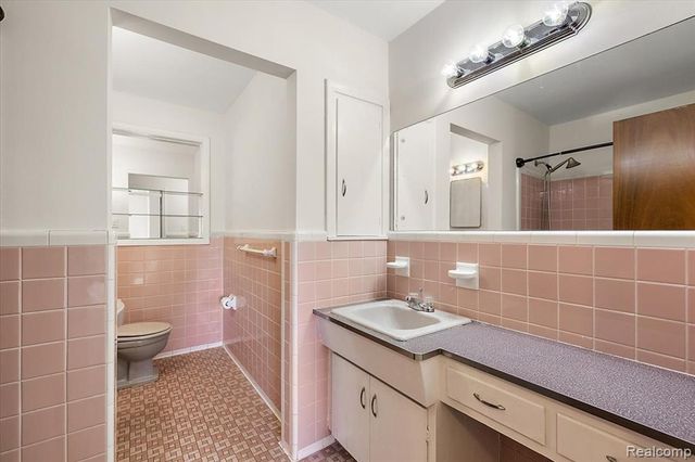 8628 Strom Drive, Sterling Heights, MI 48314