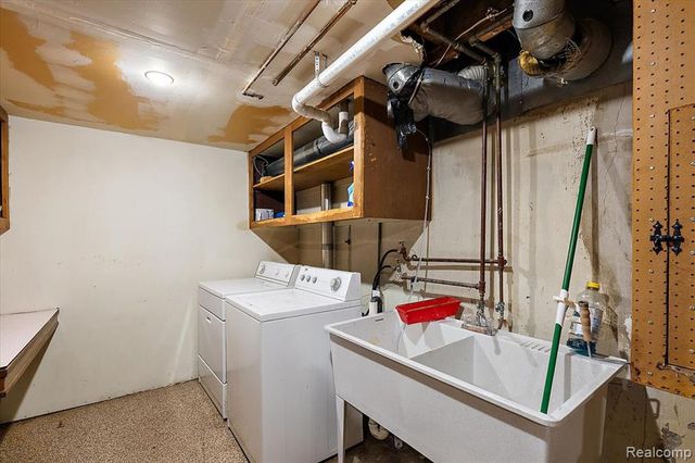 8628 Strom Drive, Sterling Heights, MI 48314