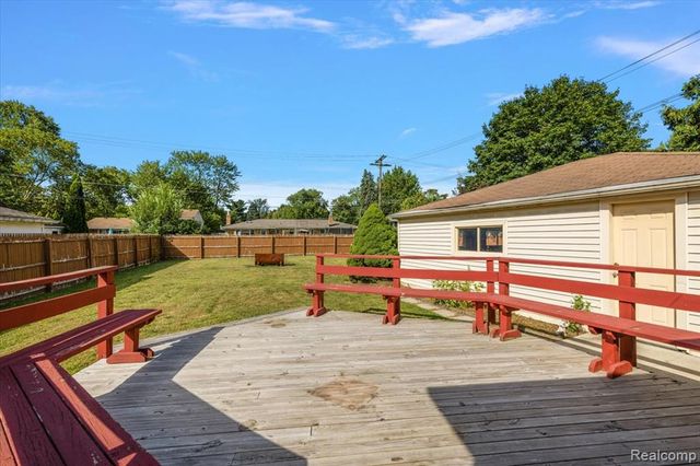 8628 Strom Drive, Sterling Heights, MI 48314