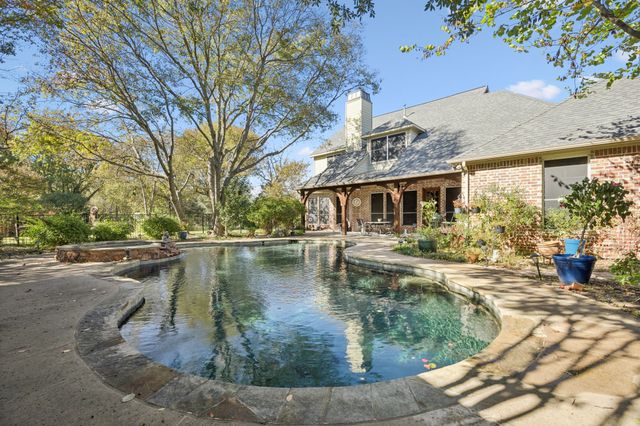 620 Oakmont Court, Fairview, TX 75069