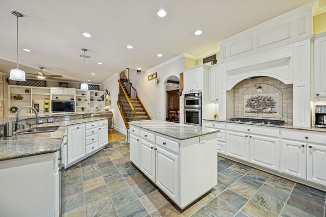 620 Oakmont Court, Fairview, TX 75069