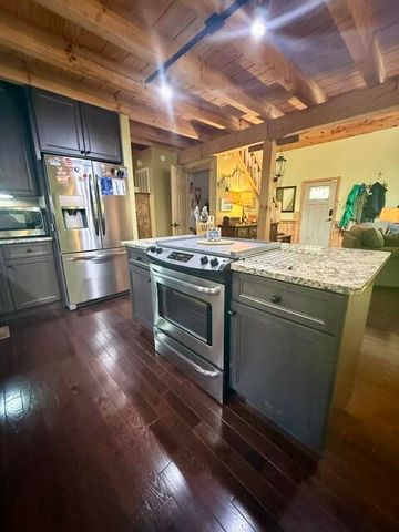 73 Kestrel Drive, Wellington, KY 40387