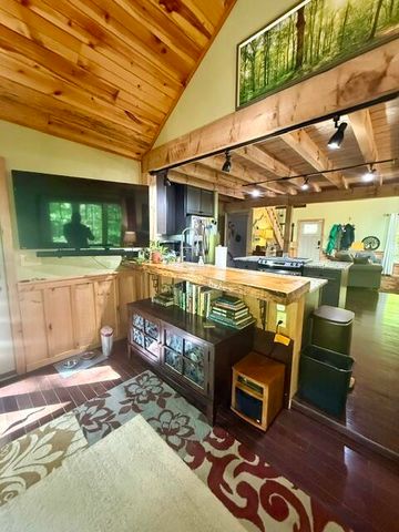 73 Kestrel Drive, Wellington, KY 40387
