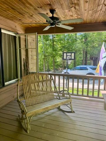 73 Kestrel Drive, Wellington, KY 40387