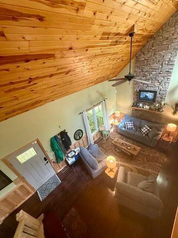 73 Kestrel Drive, Wellington, KY 40387