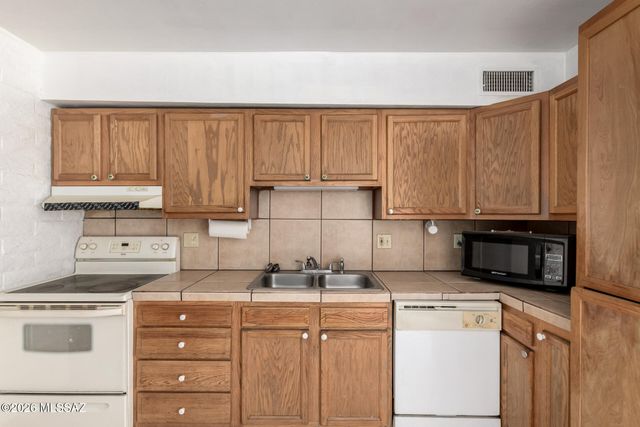 1604 N 9th, Tucson, AZ 85705