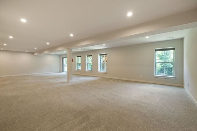7017 Farm Field Dr, College Grove, TN 37046