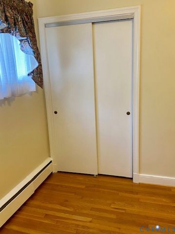509 Wales Dr, Highland Springs, VA 23075