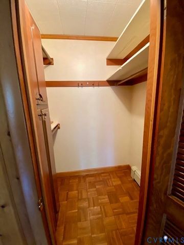 509 Wales Dr, Highland Springs, VA 23075
