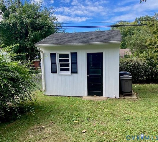 509 Wales Dr, Highland Springs, VA 23075