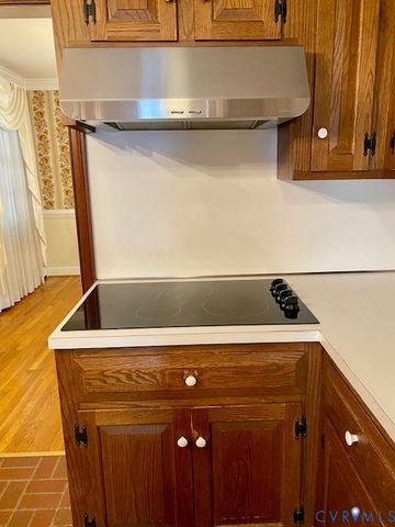 509 Wales Dr, Highland Springs, VA 23075