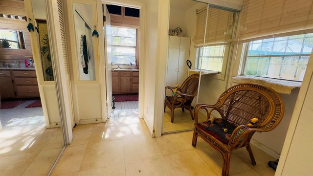 715 N PALMWAY, Lake Worth Beach, FL 33460