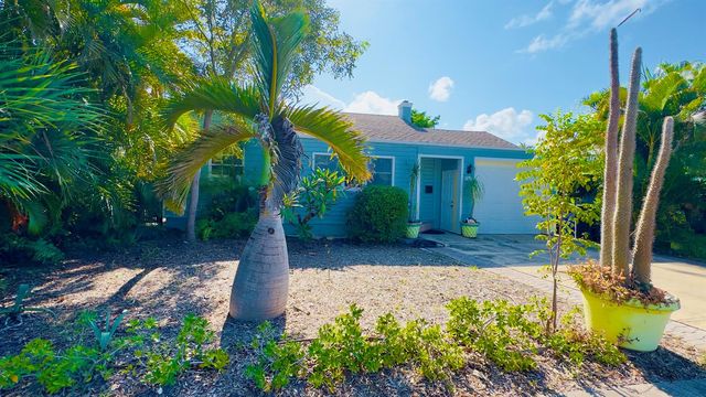 715 N PALMWAY, Lake Worth Beach, FL 33460