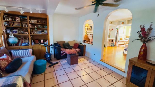 715 N PALMWAY, Lake Worth Beach, FL 33460