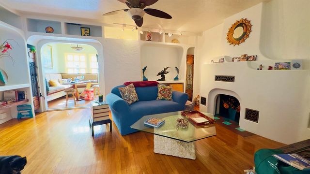 715 N PALMWAY, Lake Worth Beach, FL 33460