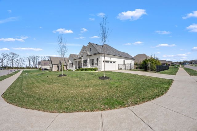 1018 Owen Layne Dr, Murfreesboro, TN 37129