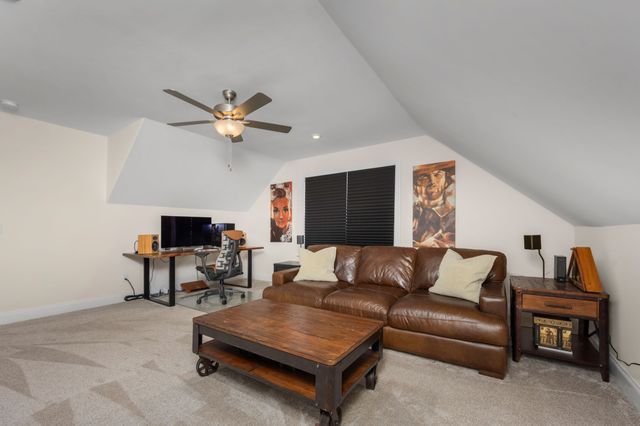 1018 Owen Layne Dr, Murfreesboro, TN 37129