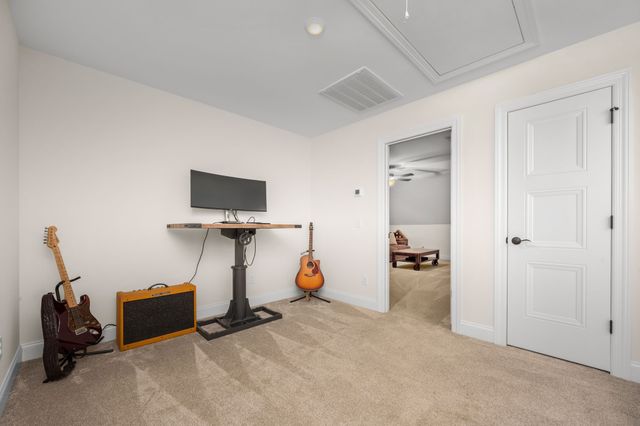 1018 Owen Layne Dr, Murfreesboro, TN 37129