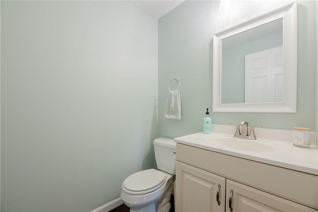 16 Devonshire Circle, Penfield, NY 14526