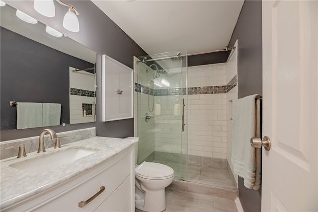 16 Devonshire Circle, Penfield, NY 14526