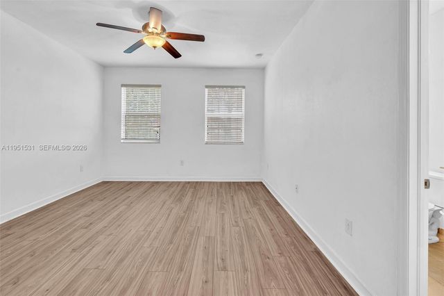 17161 SW 96th St, Miami, FL 33196