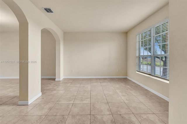 17161 SW 96th St, Miami, FL 33196