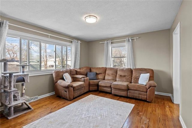 540 S 72nd Street, Kansas City, KS 66111