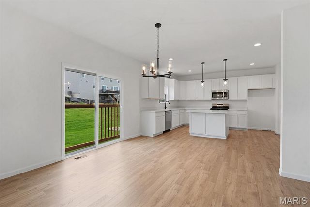 35 Bluestem Court, Lake St Louis, MO 63367