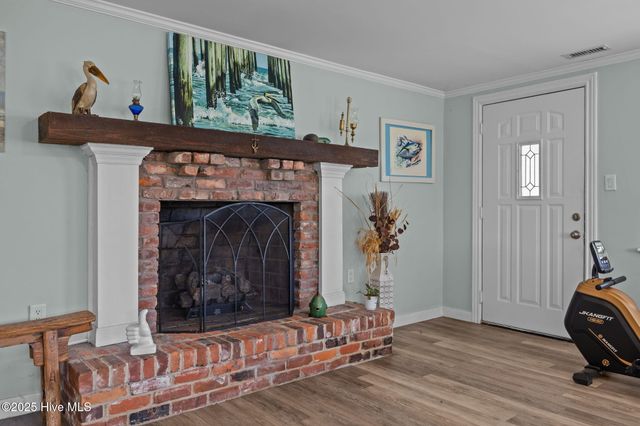 917 Davis Place, Morehead City, NC 28557