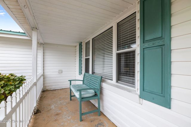 917 Davis Place, Morehead City, NC 28557