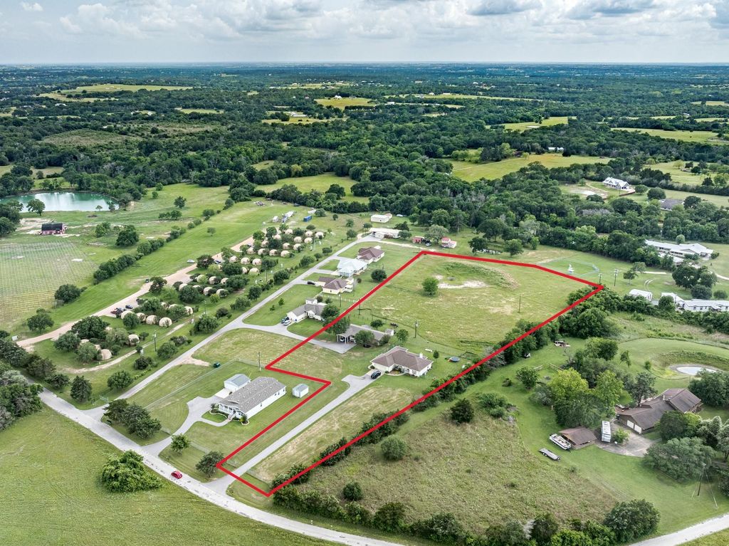 325 & 335 O'malley Road, Brenham, TX 77833