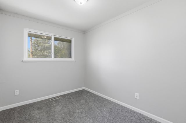 29177 Rosewood Street, Inkster City, MI 48141