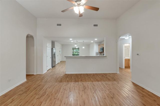 1737 Scenic View DR, Canyon Lake, TX 78133