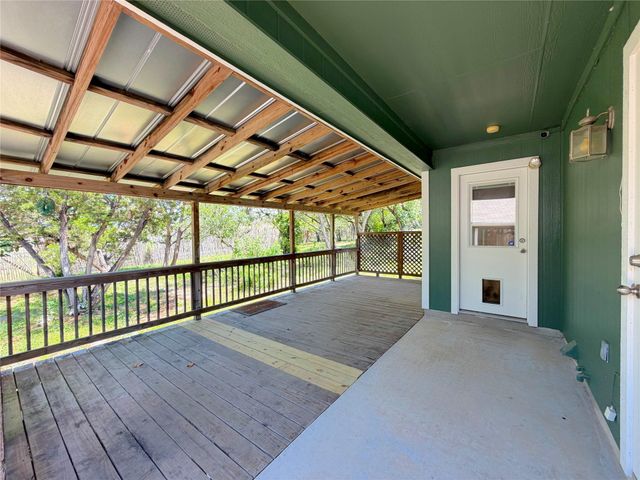 1737 Scenic View DR, Canyon Lake, TX 78133