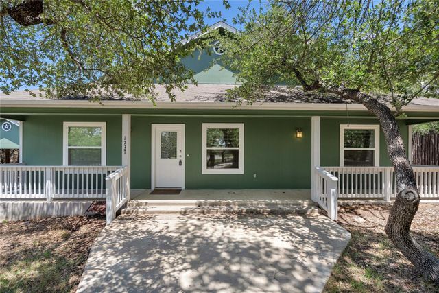 1737 Scenic View DR, Canyon Lake, TX 78133