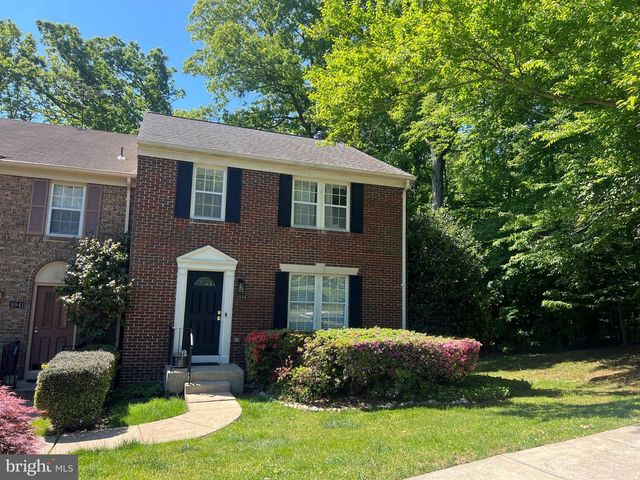 8943 PARK FOREST DR, Springfield, VA 22152