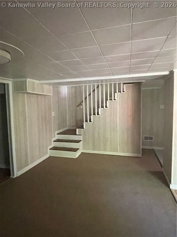 1100 Ledge Hill Drive, Charleston, WV 25387