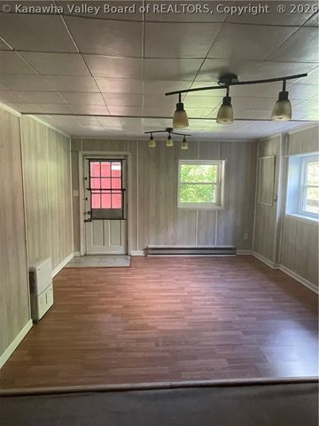 1100 Ledge Hill Drive, Charleston, WV 25387