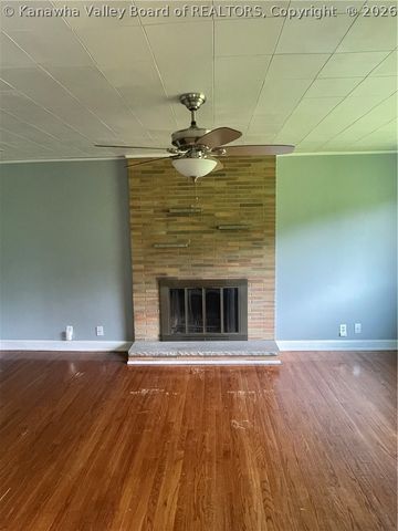 1100 Ledge Hill Drive, Charleston, WV 25387