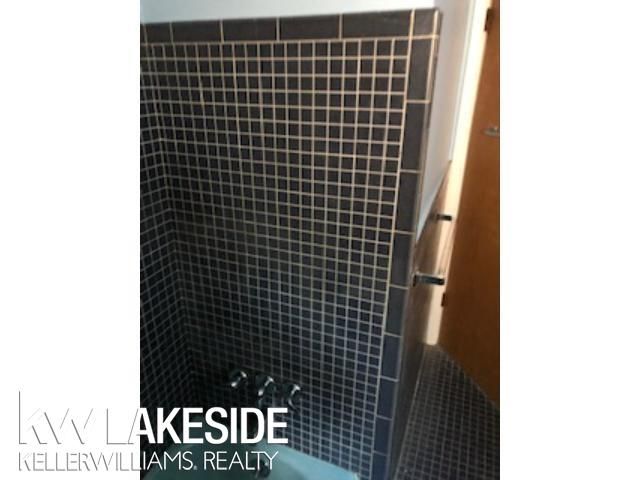 18601 Albion Street, Detroit, MI 48234