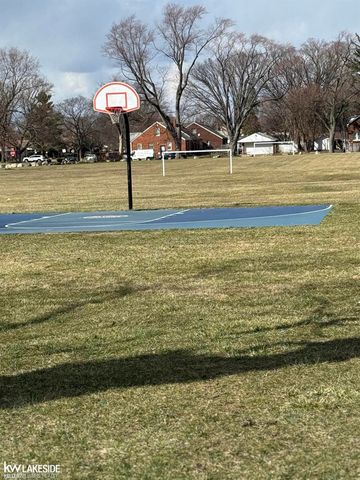 18601 Albion Street, Detroit, MI 48234