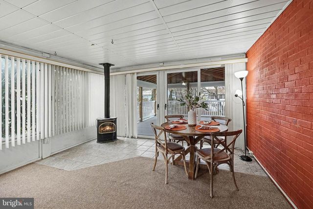 1412 FORD AVE, Harrisburg, PA 17109