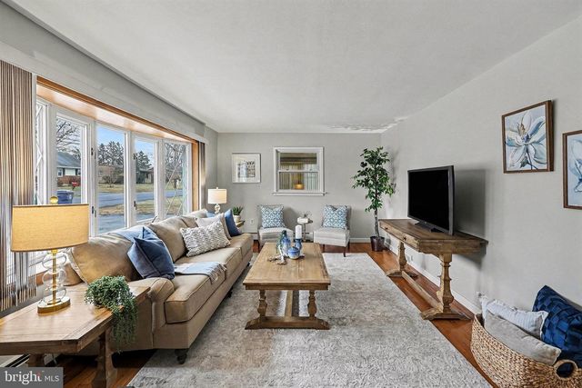 1412 FORD AVE, Harrisburg, PA 17109