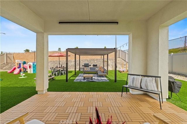 28631 Bloom, Saugus, CA 91350