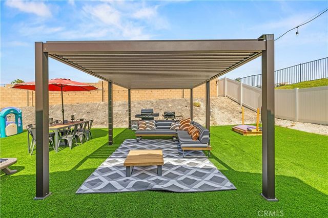28631 Bloom, Saugus, CA 91350