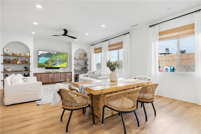 28631 Bloom, Saugus, CA 91350