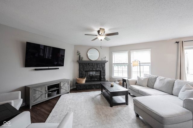 8419 S Shady Trail Drive, Pendleton, IN 46064
